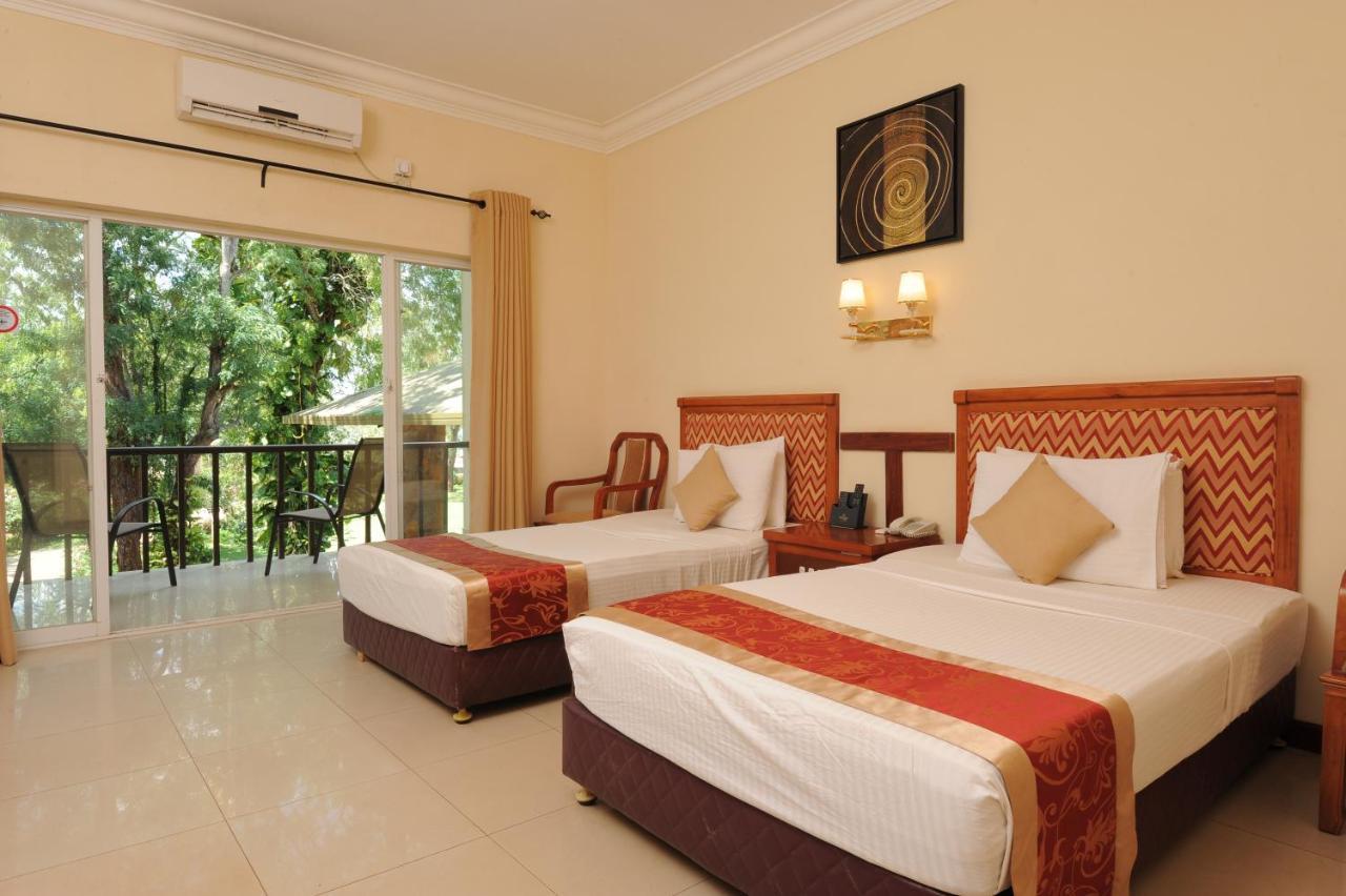 Heritage Hotel Anuradhapura Exterior photo