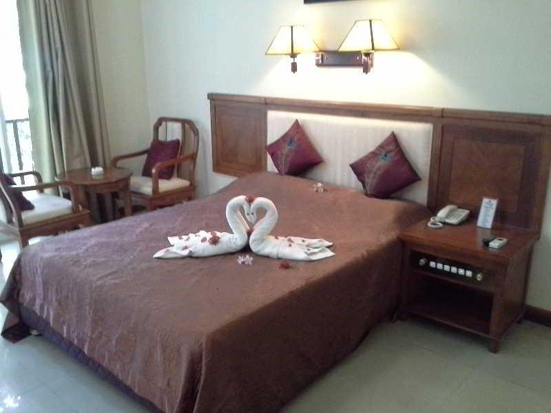 Heritage Hotel Anuradhapura Exterior photo