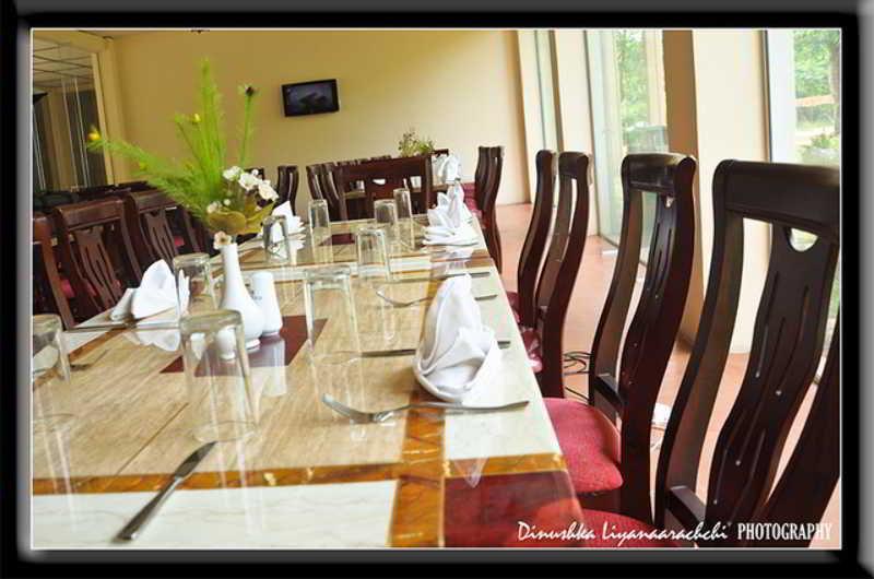 Heritage Hotel Anuradhapura Exterior photo
